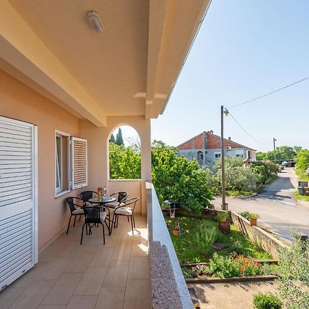 Cozy Apartment In Zadar With Wifi Экстерьер фото