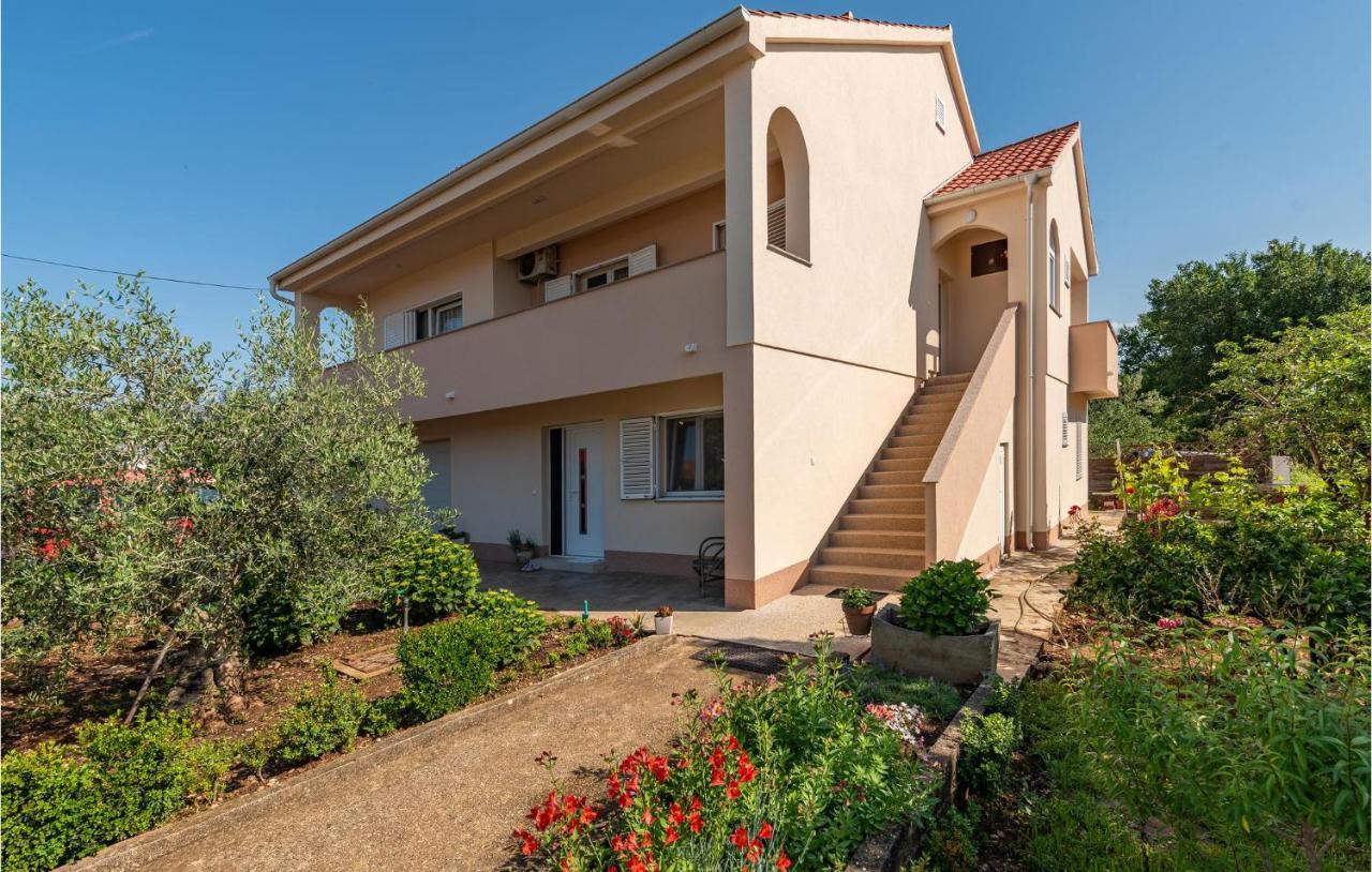 Cozy Apartment In Zadar With Wifi Экстерьер фото