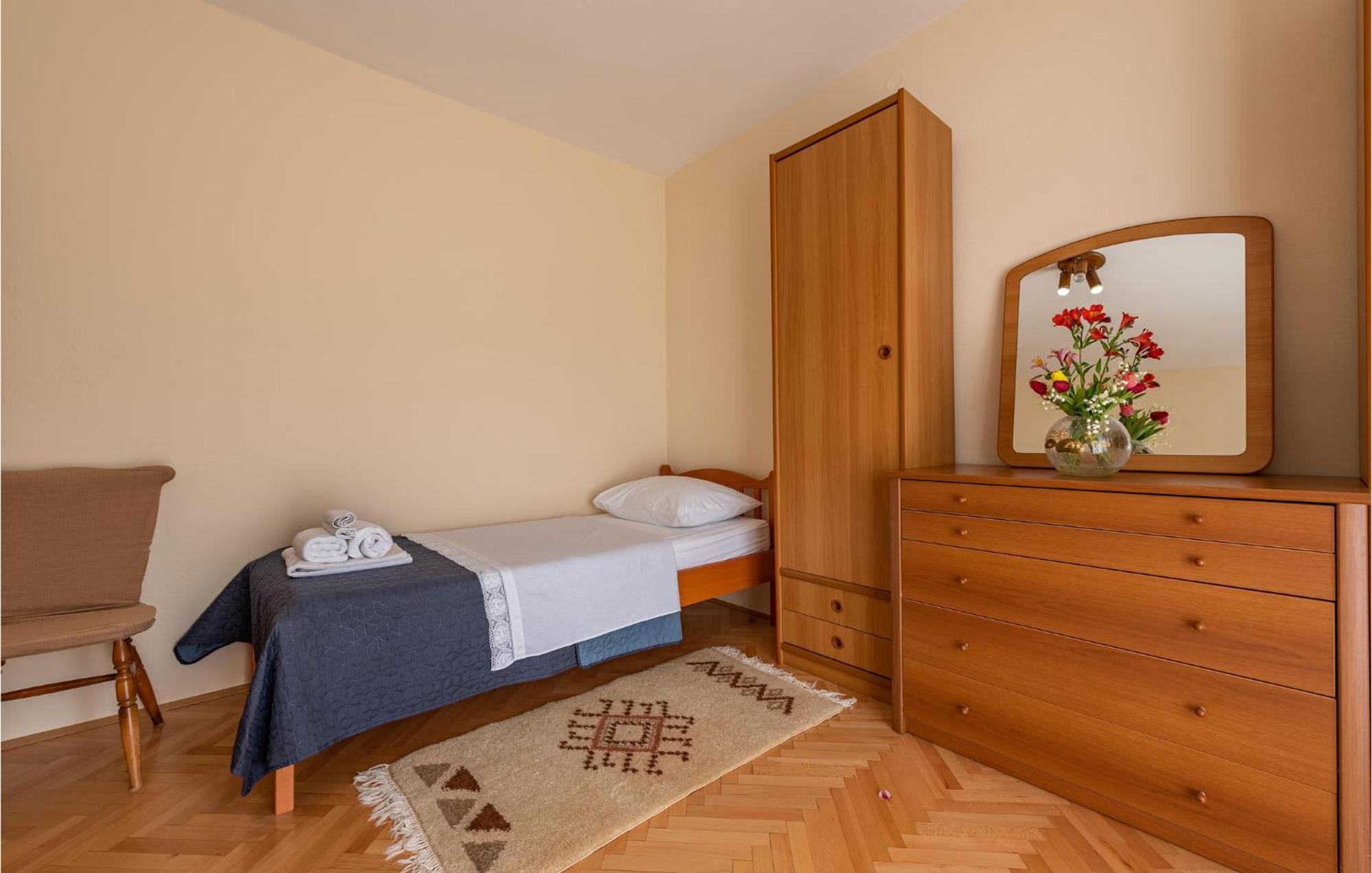 Cozy Apartment In Zadar With Wifi Экстерьер фото
