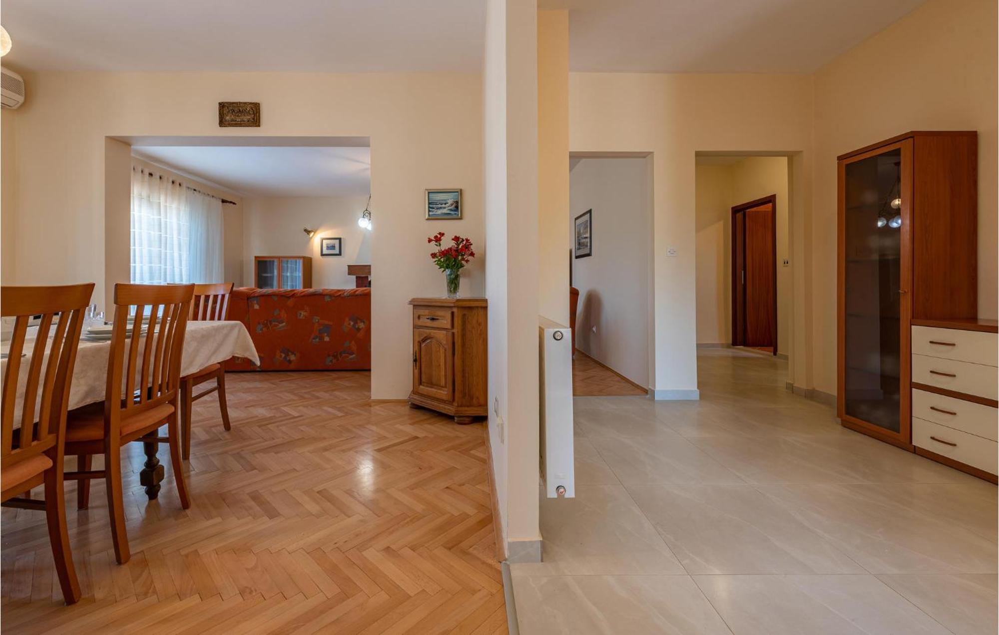 Cozy Apartment In Zadar With Wifi Экстерьер фото