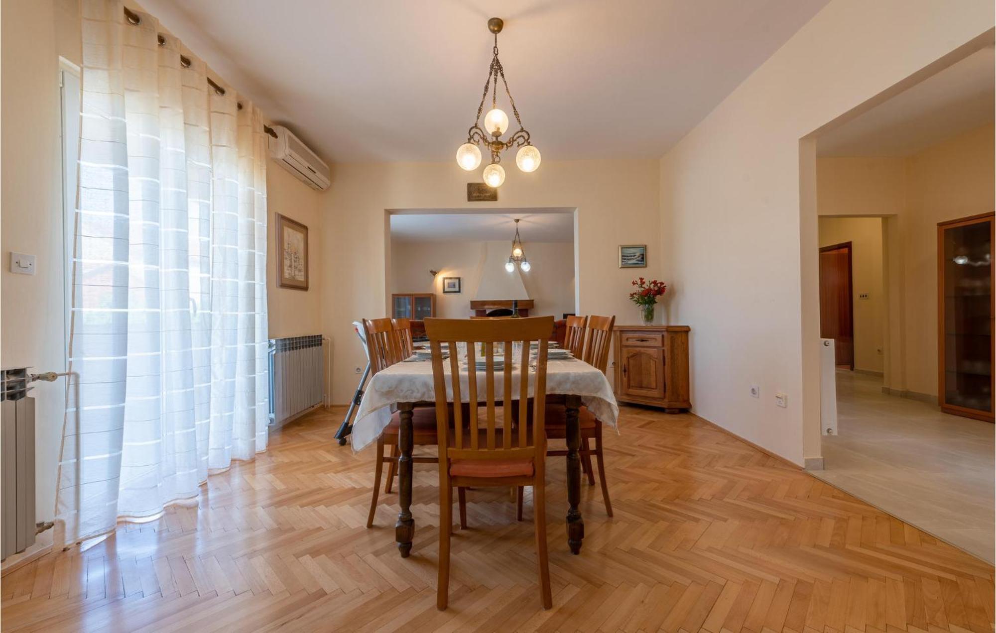 Cozy Apartment In Zadar With Wifi Экстерьер фото