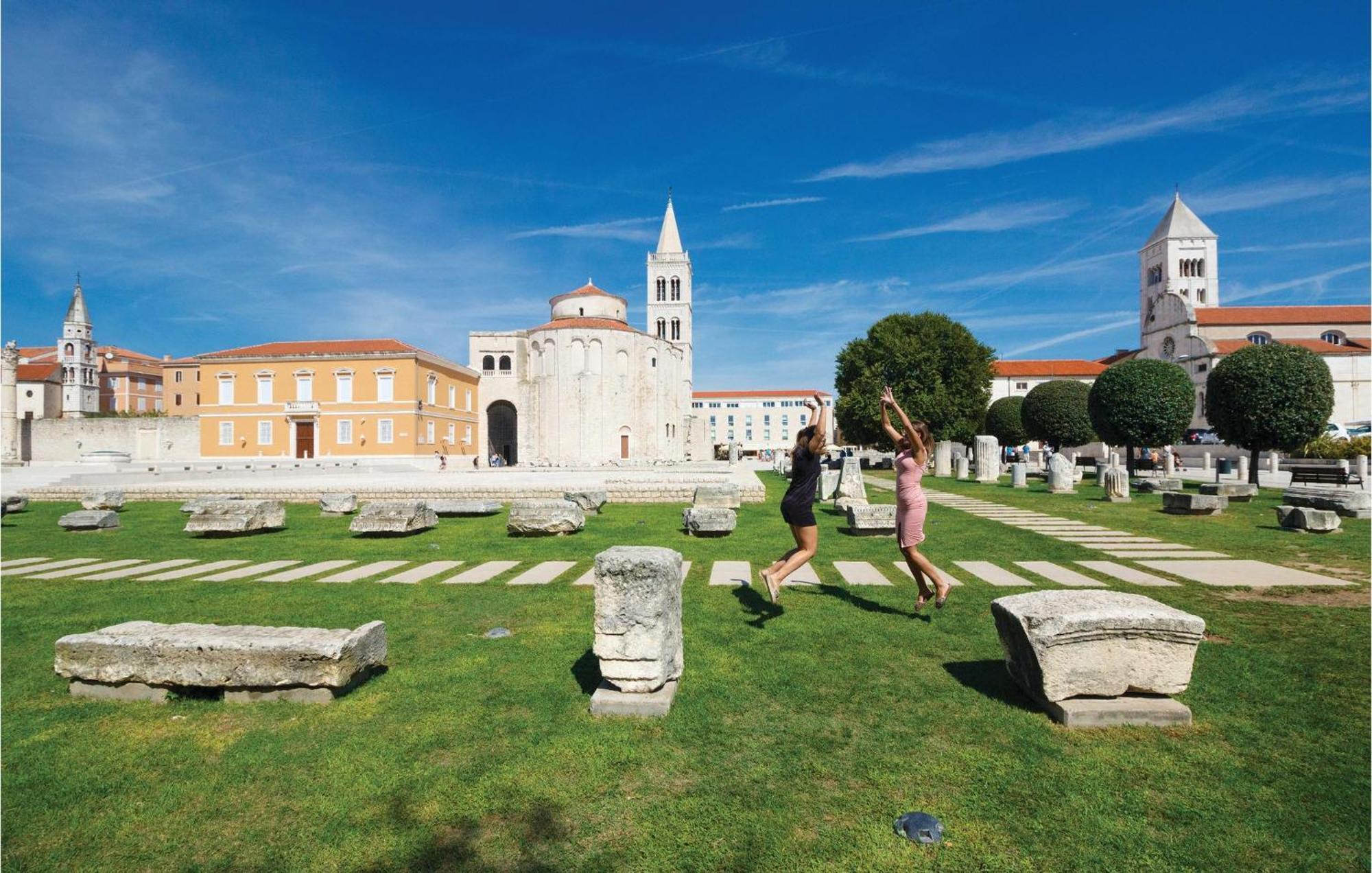 Cozy Apartment In Zadar With Wifi Экстерьер фото